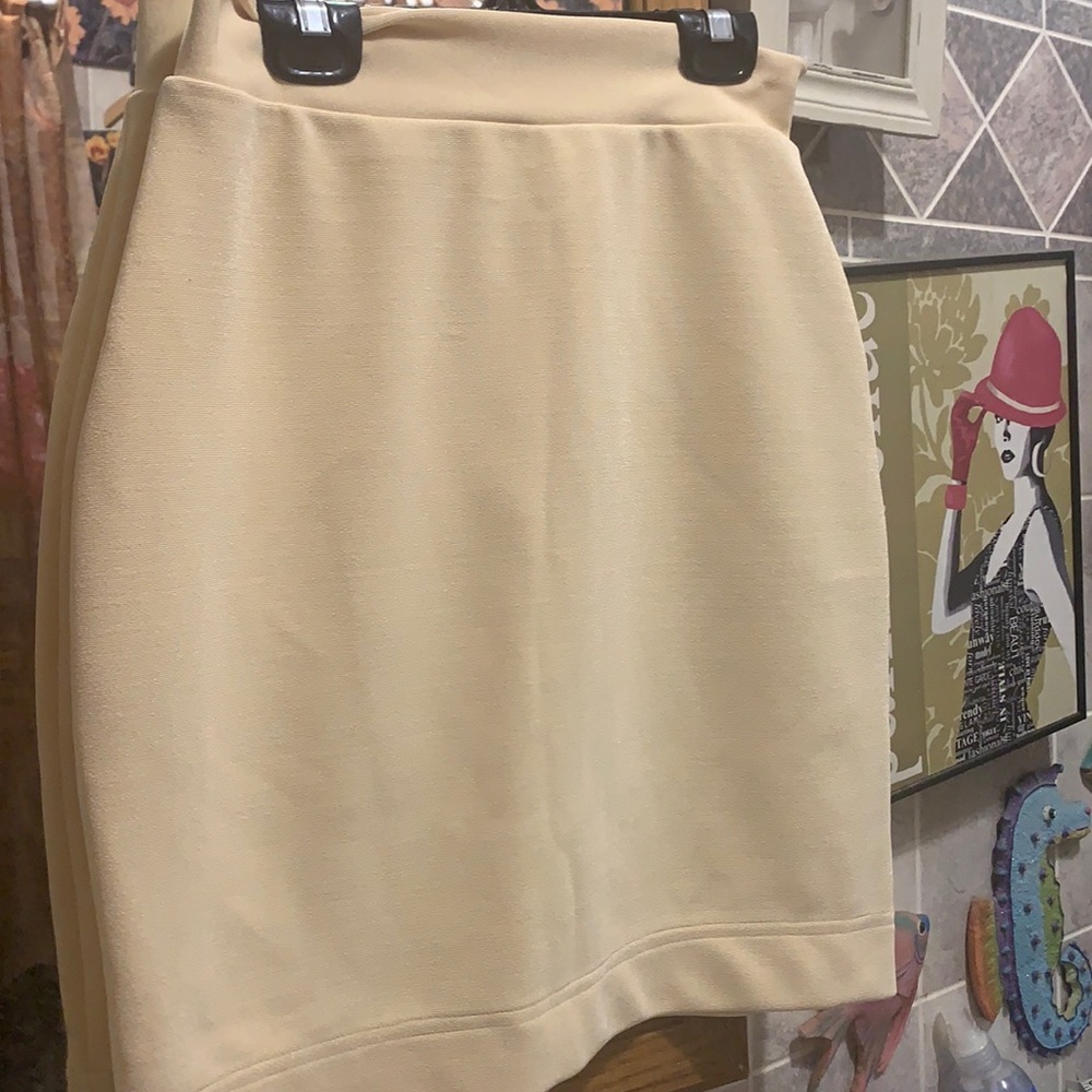 Cache skirt